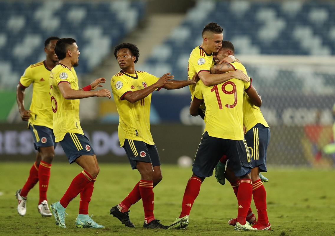 哥伦比亚1-0厄瓜多尔的相关图片